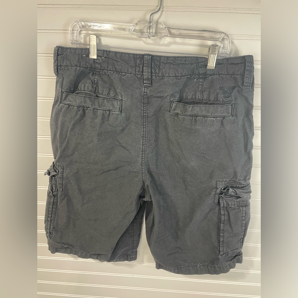 American Eagle Outfitters Black Longboard Cargo Shorts Size 33 Men’s - Picture 2 of 13